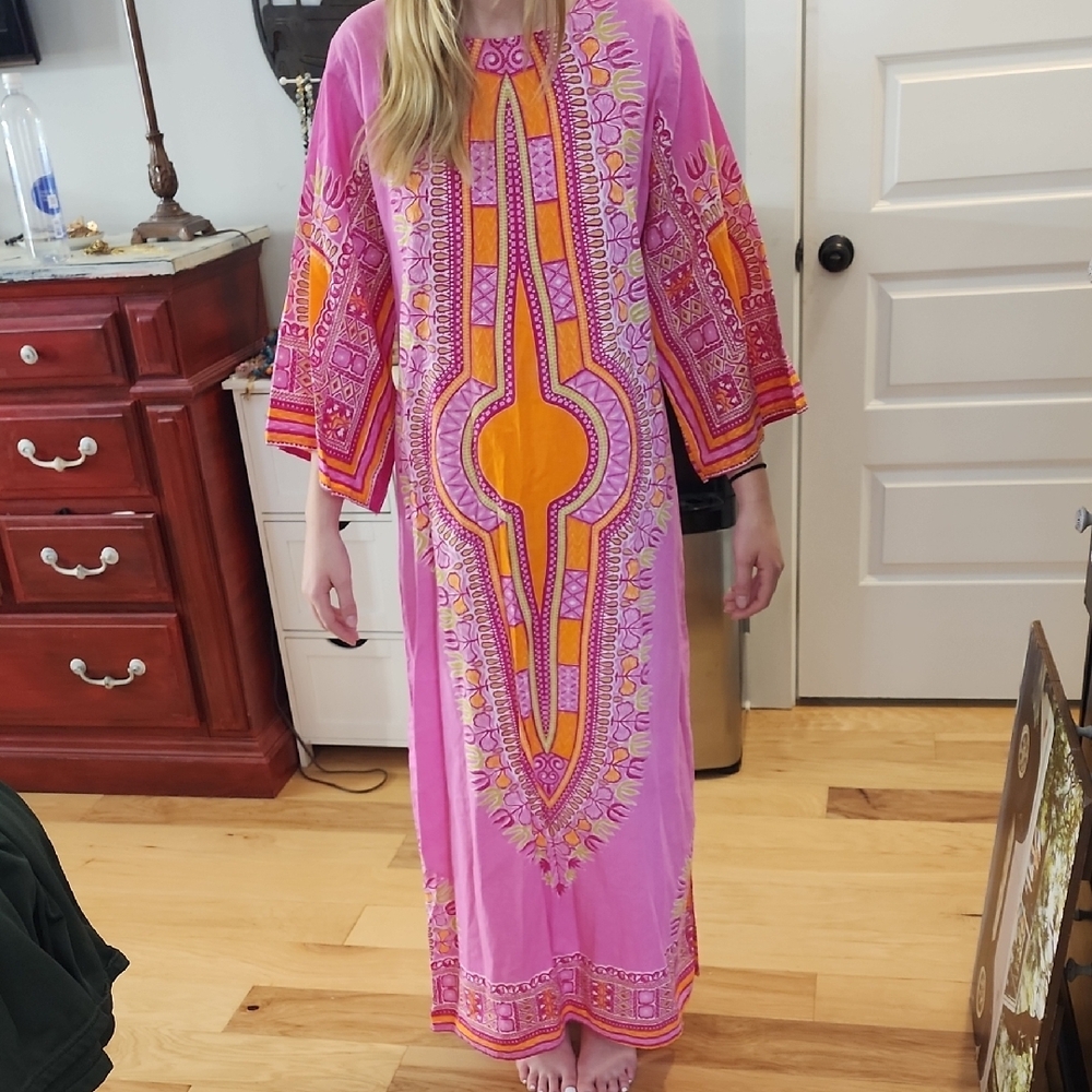 70s Vibrant Pink and Orange Kaftan Dress